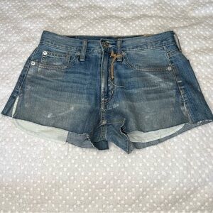 NWT. American Eagle Women's Vintage Festival Hi-Rise
Cut Off Denim Shorts
